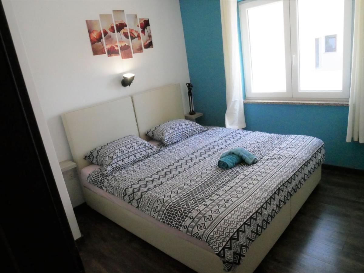 Apartments Kety Ровінь Екстер'єр фото